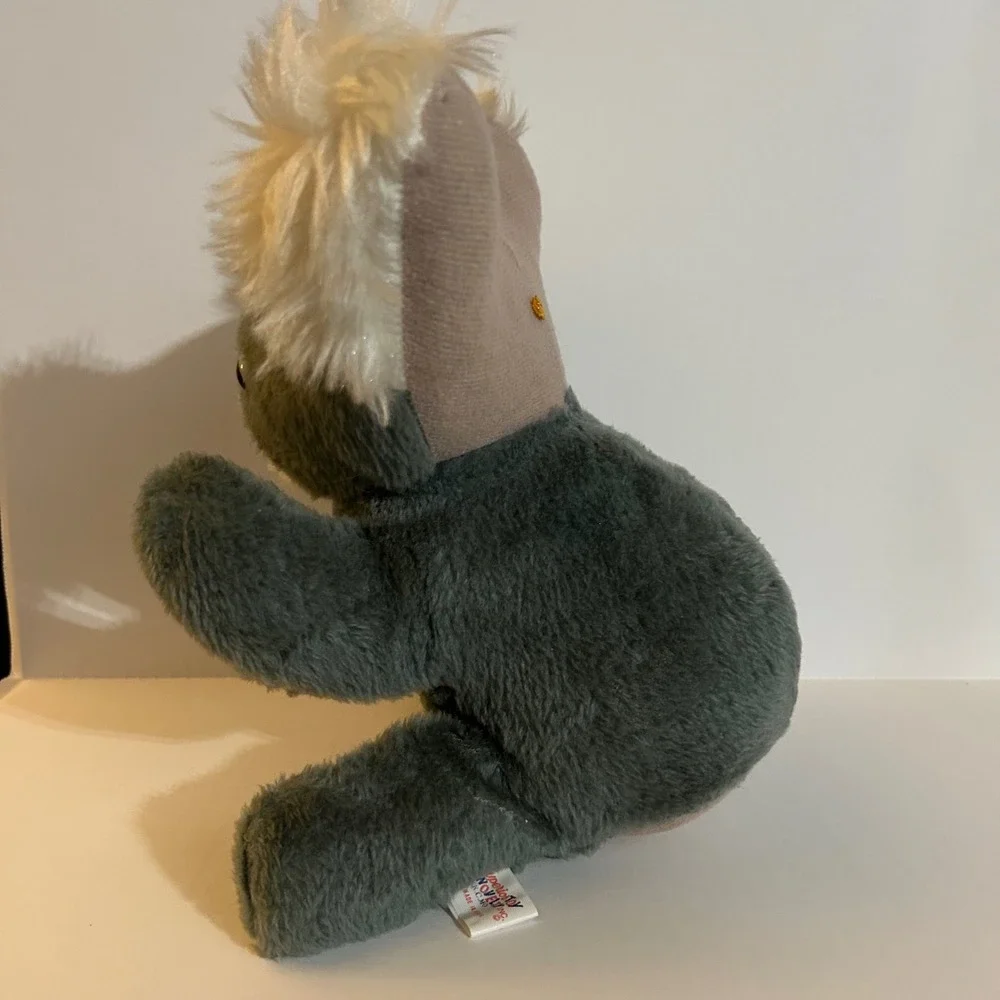 This is a vintage plush koala bear from‎ Superior Toy and Novelty Company